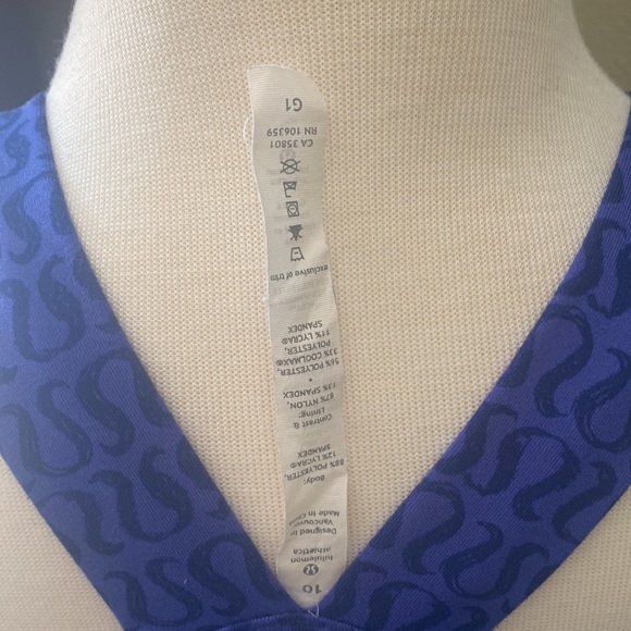 Lululemon Workout Top - Picture 5 of 5